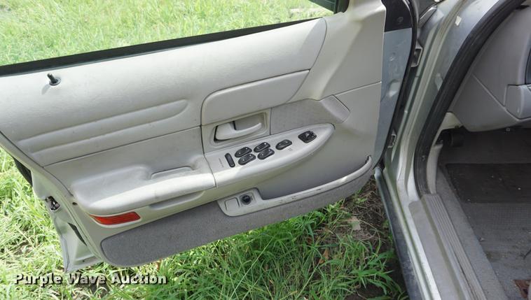 image for item DD7901 2000 Ford Crown Victoria Police Interceptor