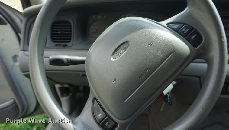 image for item DD7901 2000 Ford Crown Victoria Police Interceptor