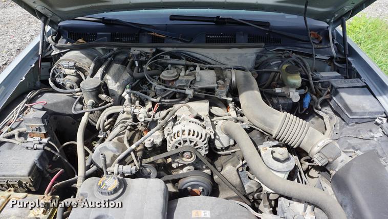 image for item DD7901 2000 Ford Crown Victoria Police Interceptor