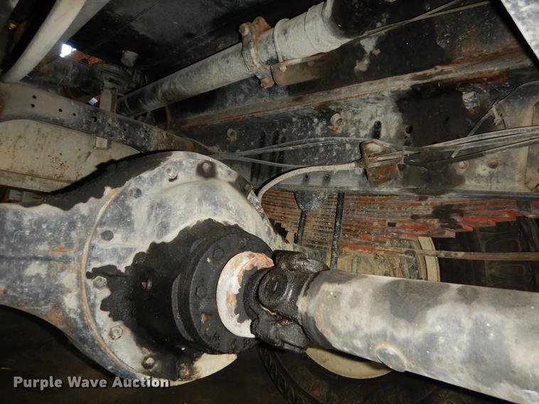 image for item DE1761 1980 Ford F600 jet fuel truck