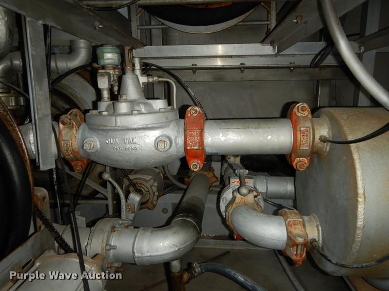 image for item DE1761 1980 Ford F600 jet fuel truck