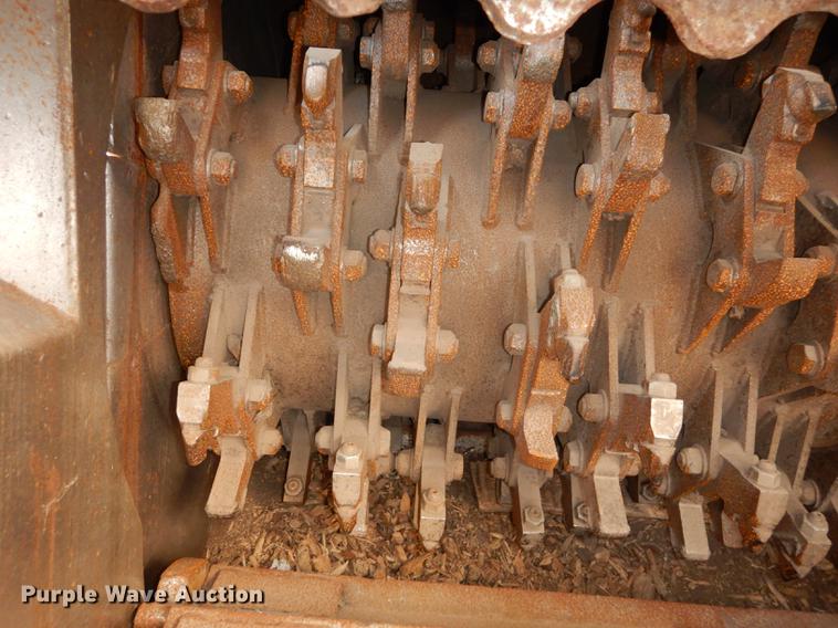 image for item DE1787 2002 Bandit 3680 Beast horizontal recycler/grinder