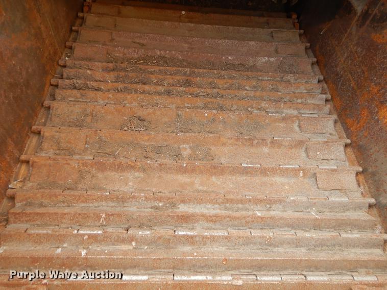 image for item DE1787 2002 Bandit 3680 Beast horizontal recycler/grinder