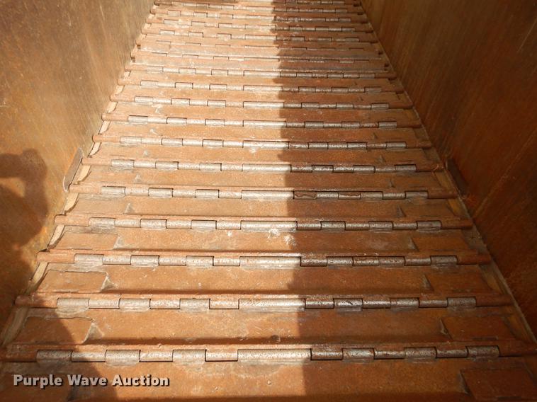 image for item DE1787 2002 Bandit 3680 Beast horizontal recycler/grinder