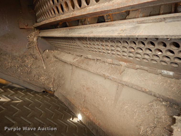 image for item DE1787 2002 Bandit 3680 Beast horizontal recycler/grinder