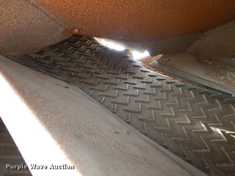 image for item DE1787 2002 Bandit 3680 Beast horizontal recycler/grinder