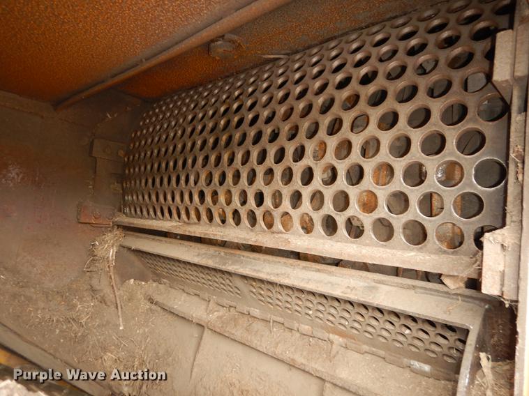 image for item DE1787 2002 Bandit 3680 Beast horizontal recycler/grinder