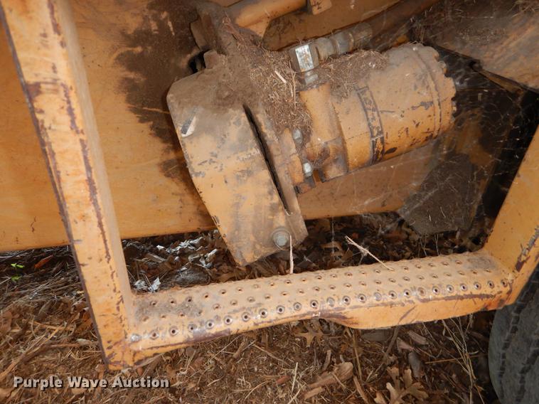 image for item DE1787 2002 Bandit 3680 Beast horizontal recycler/grinder