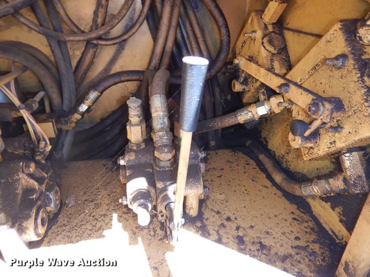 image for item DE1787 2002 Bandit 3680 Beast horizontal recycler/grinder