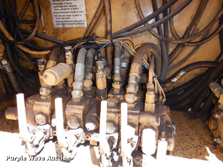 image for item DE1787 2002 Bandit 3680 Beast horizontal recycler/grinder