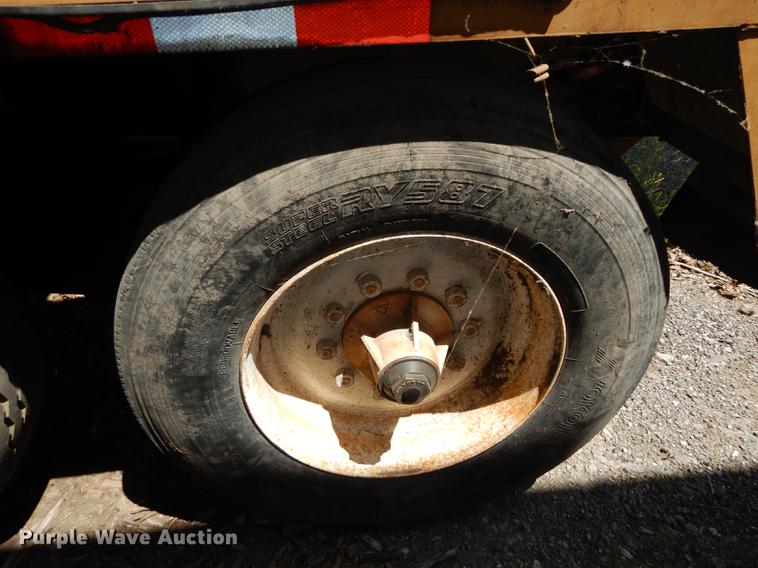 image for item DE1787 2002 Bandit 3680 Beast horizontal recycler/grinder