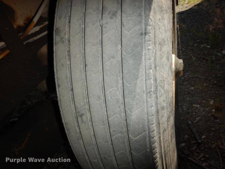 image for item DE1787 2002 Bandit 3680 Beast horizontal recycler/grinder