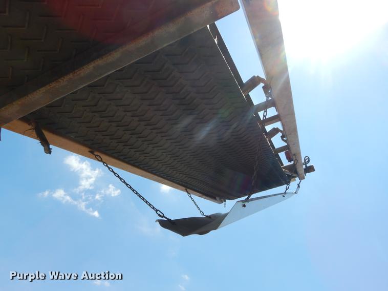 image for item DE1787 2002 Bandit 3680 Beast horizontal recycler/grinder