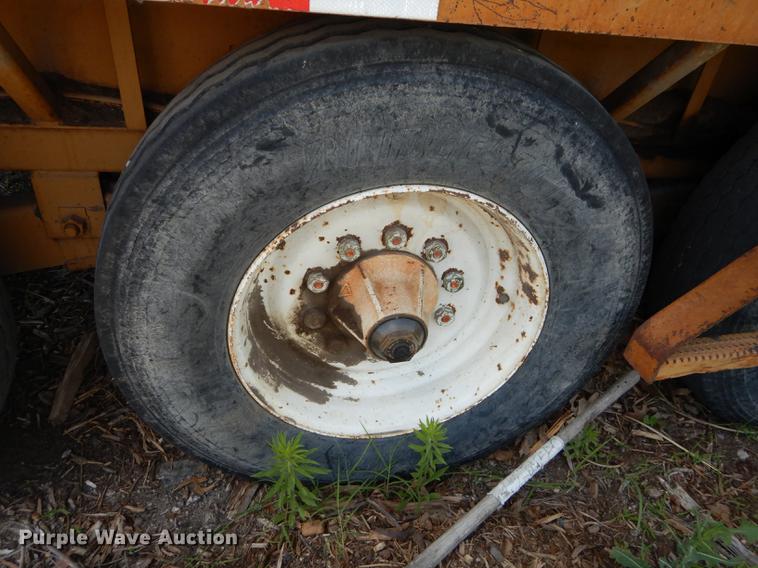 image for item DE1787 2002 Bandit 3680 Beast horizontal recycler/grinder