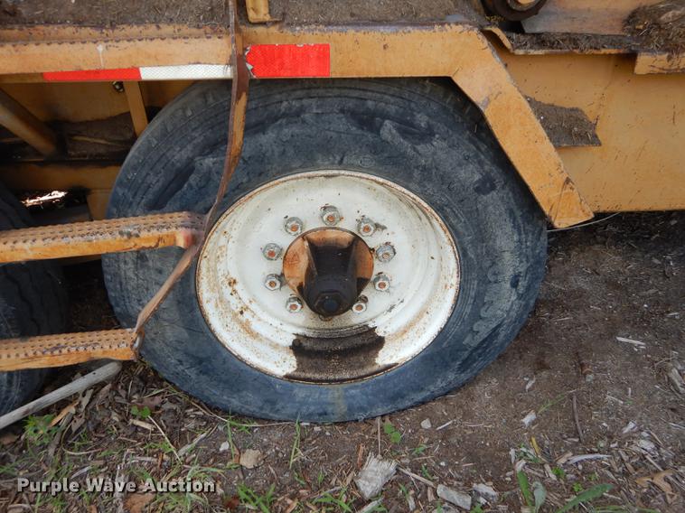 image for item DE1787 2002 Bandit 3680 Beast horizontal recycler/grinder