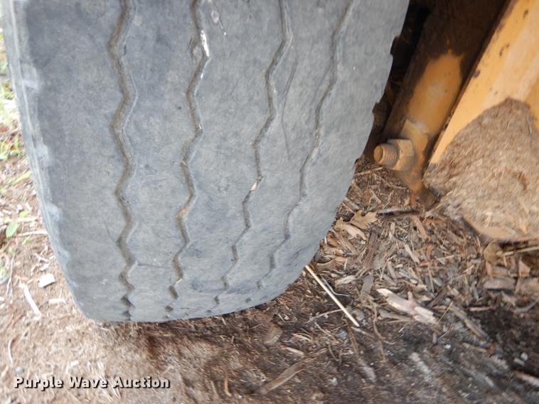 image for item DE1787 2002 Bandit 3680 Beast horizontal recycler/grinder