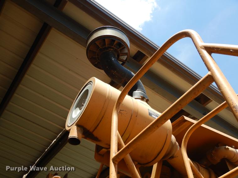 image for item DE1787 2002 Bandit 3680 Beast horizontal recycler/grinder