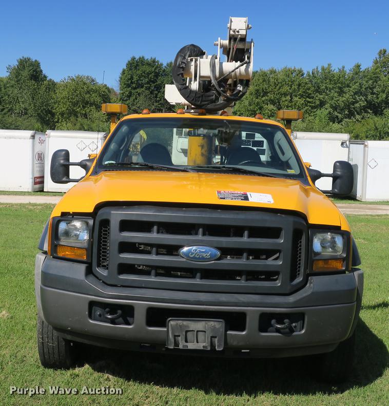 image for item DE3822 2007 Ford F550 bucket truck