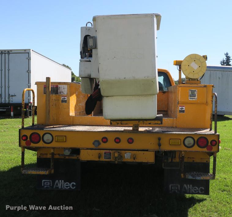 image for item DE3822 2007 Ford F550 bucket truck