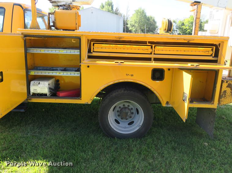 image for item DE3822 2007 Ford F550 bucket truck
