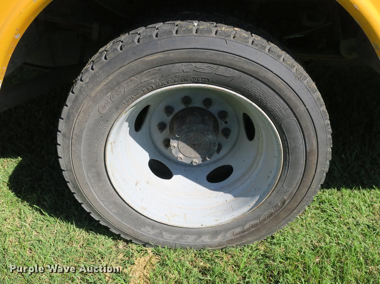 image for item DE3822 2007 Ford F550 bucket truck