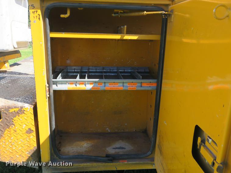 image for item DE3822 2007 Ford F550 bucket truck