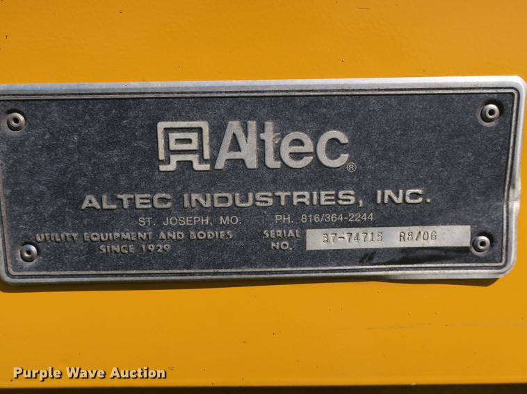 image for item DE3822 2007 Ford F550 bucket truck