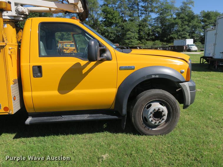 image for item DE3822 2007 Ford F550 bucket truck
