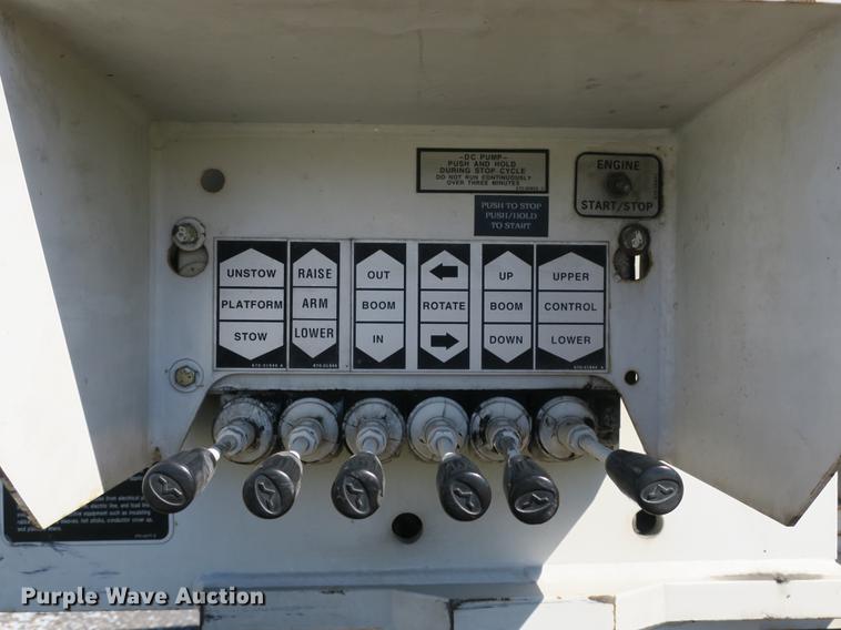 image for item DE3822 2007 Ford F550 bucket truck