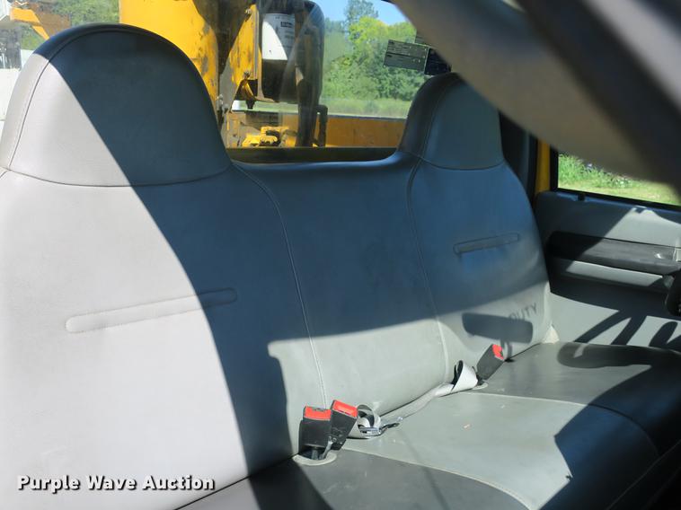 image for item DE3822 2007 Ford F550 bucket truck