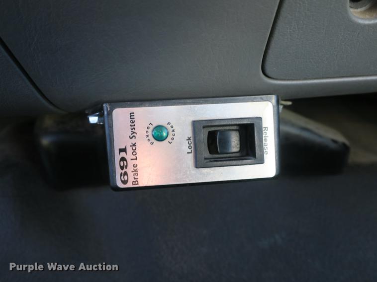 image for item DE3822 2007 Ford F550 bucket truck