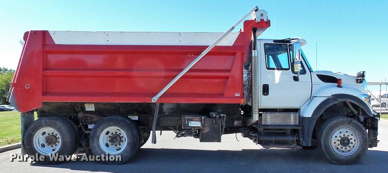 image for item DE4902 2015 International WorkStar 7500 dump truck