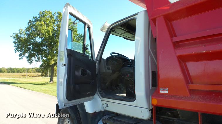 image for item DE4902 2015 International WorkStar 7500 dump truck