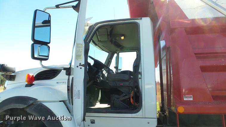 image for item DE4902 2015 International WorkStar 7500 dump truck