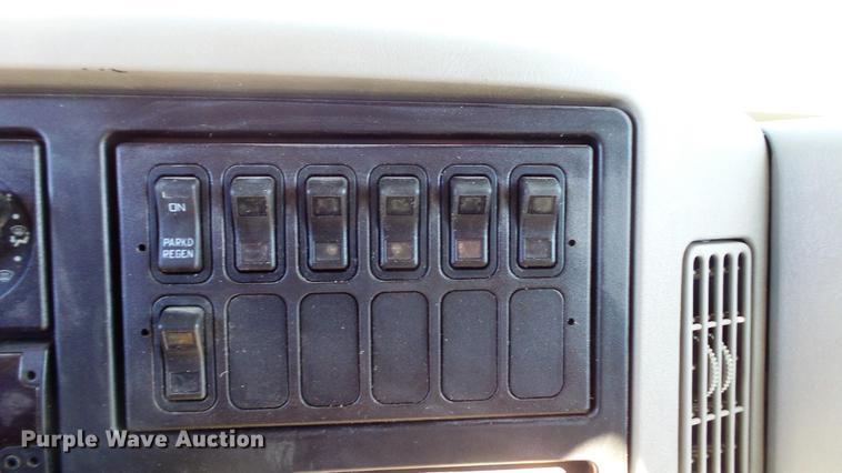 image for item DE4902 2015 International WorkStar 7500 dump truck