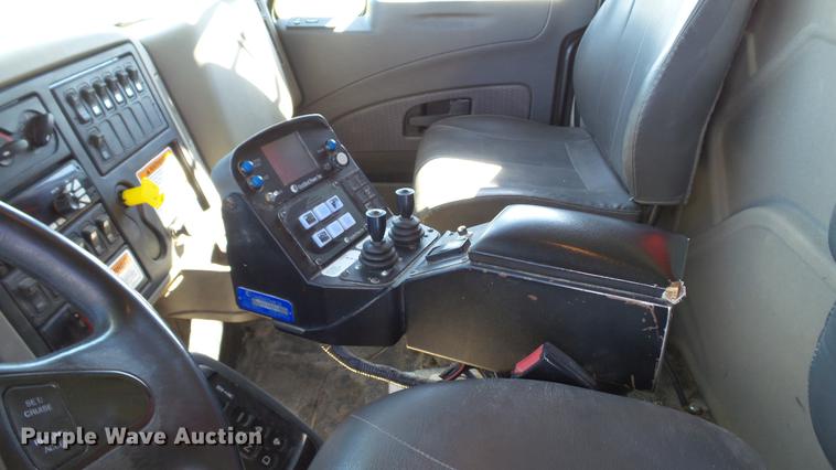 image for item DE4902 2015 International WorkStar 7500 dump truck