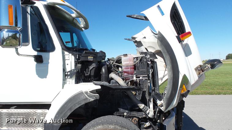 image for item DE4902 2015 International WorkStar 7500 dump truck