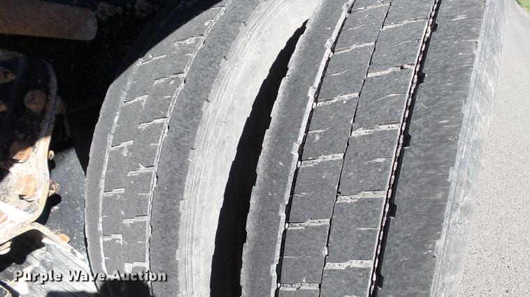 image for item DE4902 2015 International WorkStar 7500 dump truck