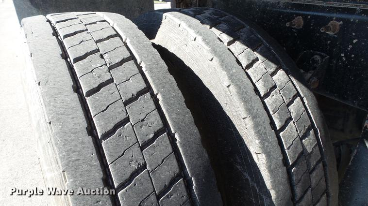 image for item DE4902 2015 International WorkStar 7500 dump truck