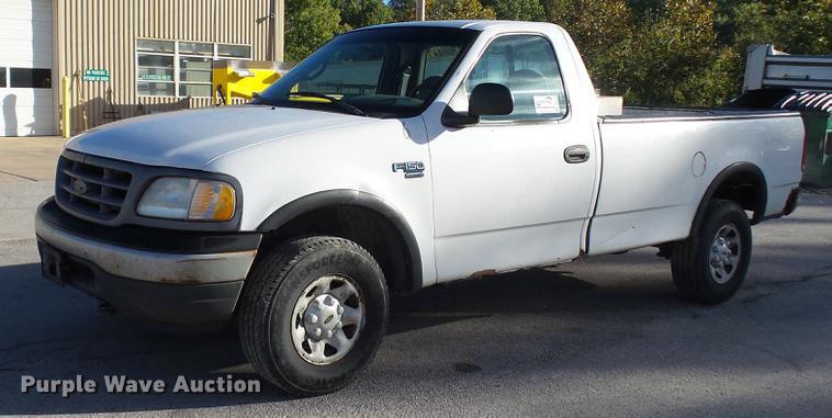 image for item DE4908 2000 Ford F150 pickup truck