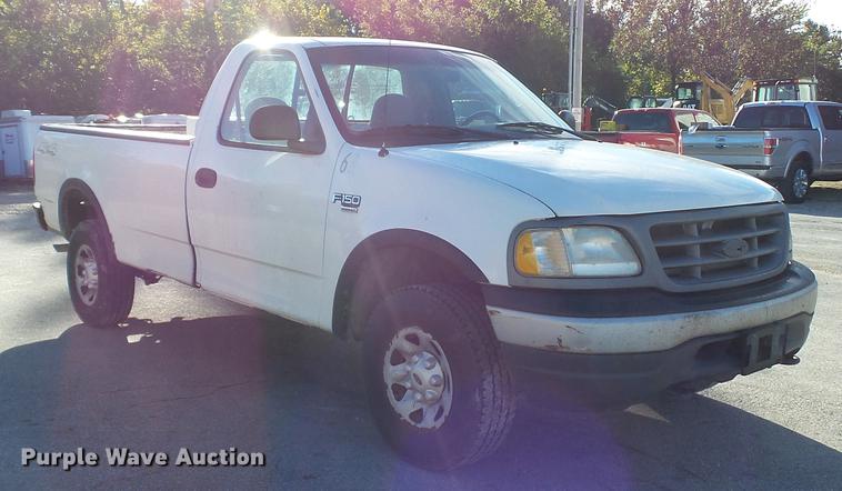 image for item DE4908 2000 Ford F150 pickup truck