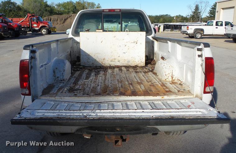 image for item DE4908 2000 Ford F150 pickup truck