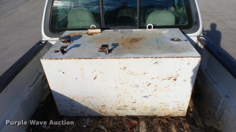 image for item DE4908 2000 Ford F150 pickup truck