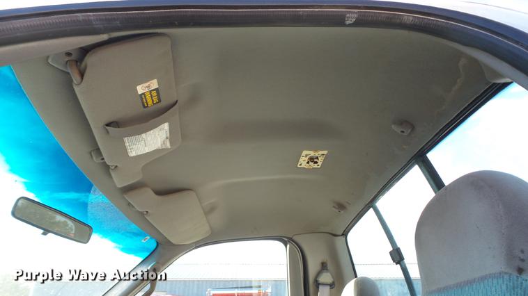 image for item DE4908 2000 Ford F150 pickup truck