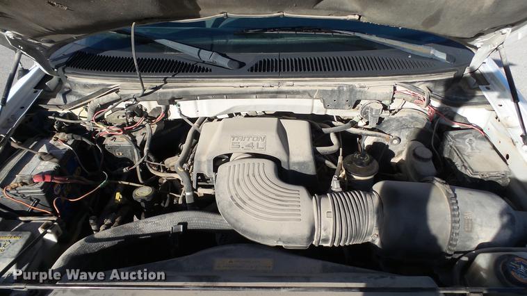 image for item DE4908 2000 Ford F150 pickup truck