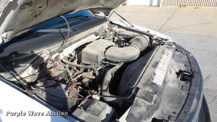 image for item DE4908 2000 Ford F150 pickup truck