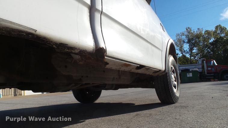 image for item DE4908 2000 Ford F150 pickup truck