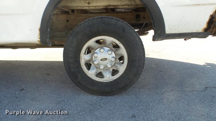 image for item DE4908 2000 Ford F150 pickup truck