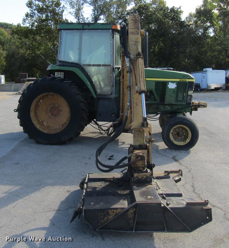 image for item DE4909 2000 John Deere 7210 tractor