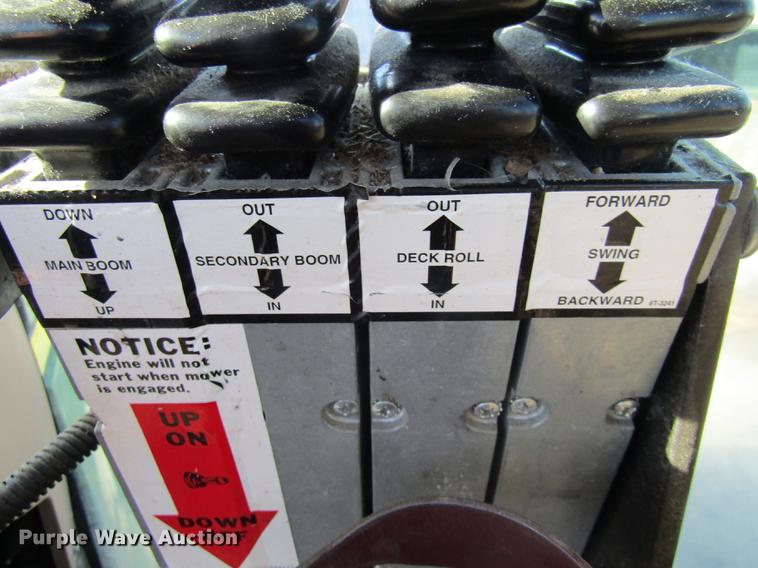 image for item DE4909 2000 John Deere 7210 tractor